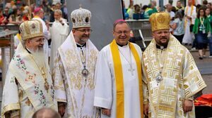 Bischöfe der Ostkirchen bei einem Treffen in Deutschland mit römisch-katholischen Bischöfen