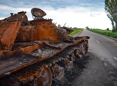 zerstörter Panzer im Ukrainekrieg